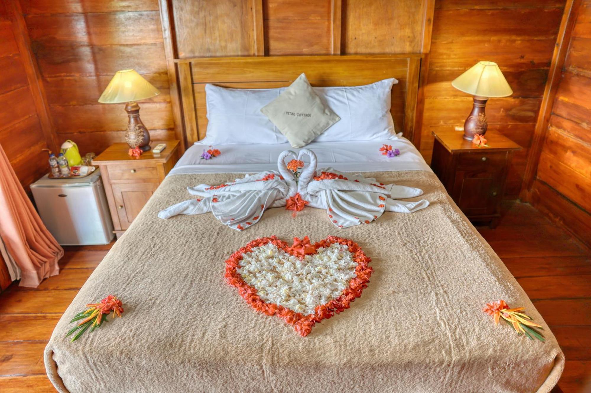 Petak Cottage Ped Екстер'єр фото
